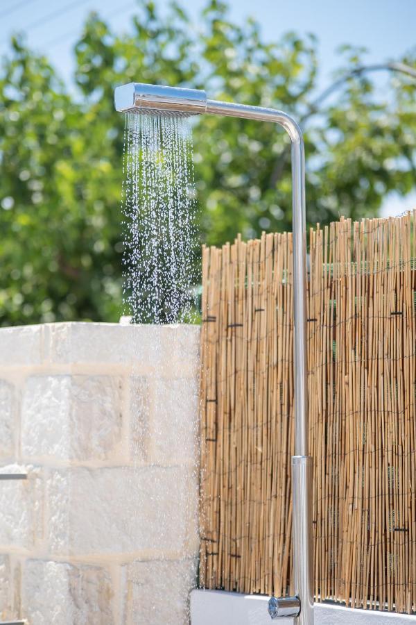 Kiani Apts كاليفيس المظهر الخارجي الصورة