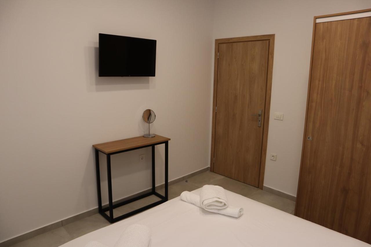 Kiani Apts كاليفيس المظهر الخارجي الصورة